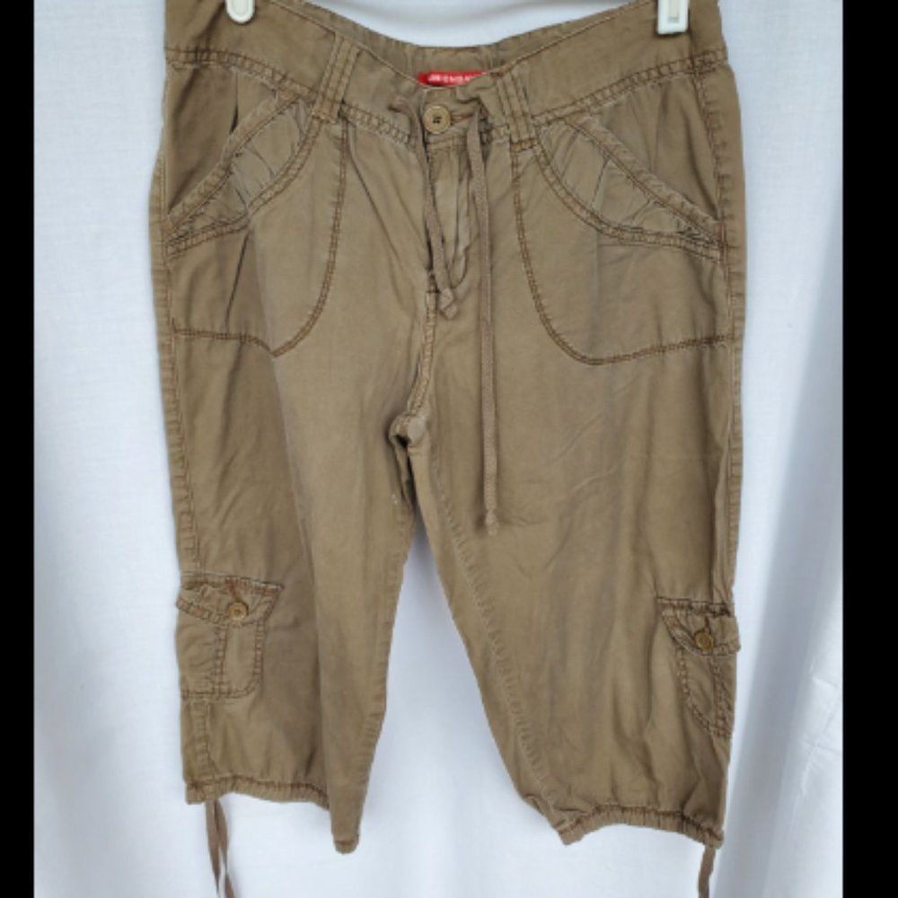 Unionbay sz 9 Brown Capri Shorts